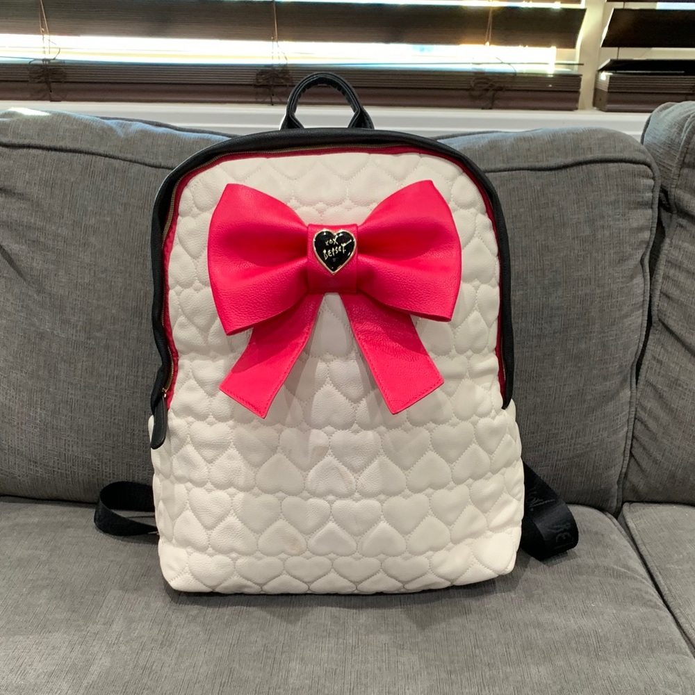 💰Betsey Johnson Black/White Backpack